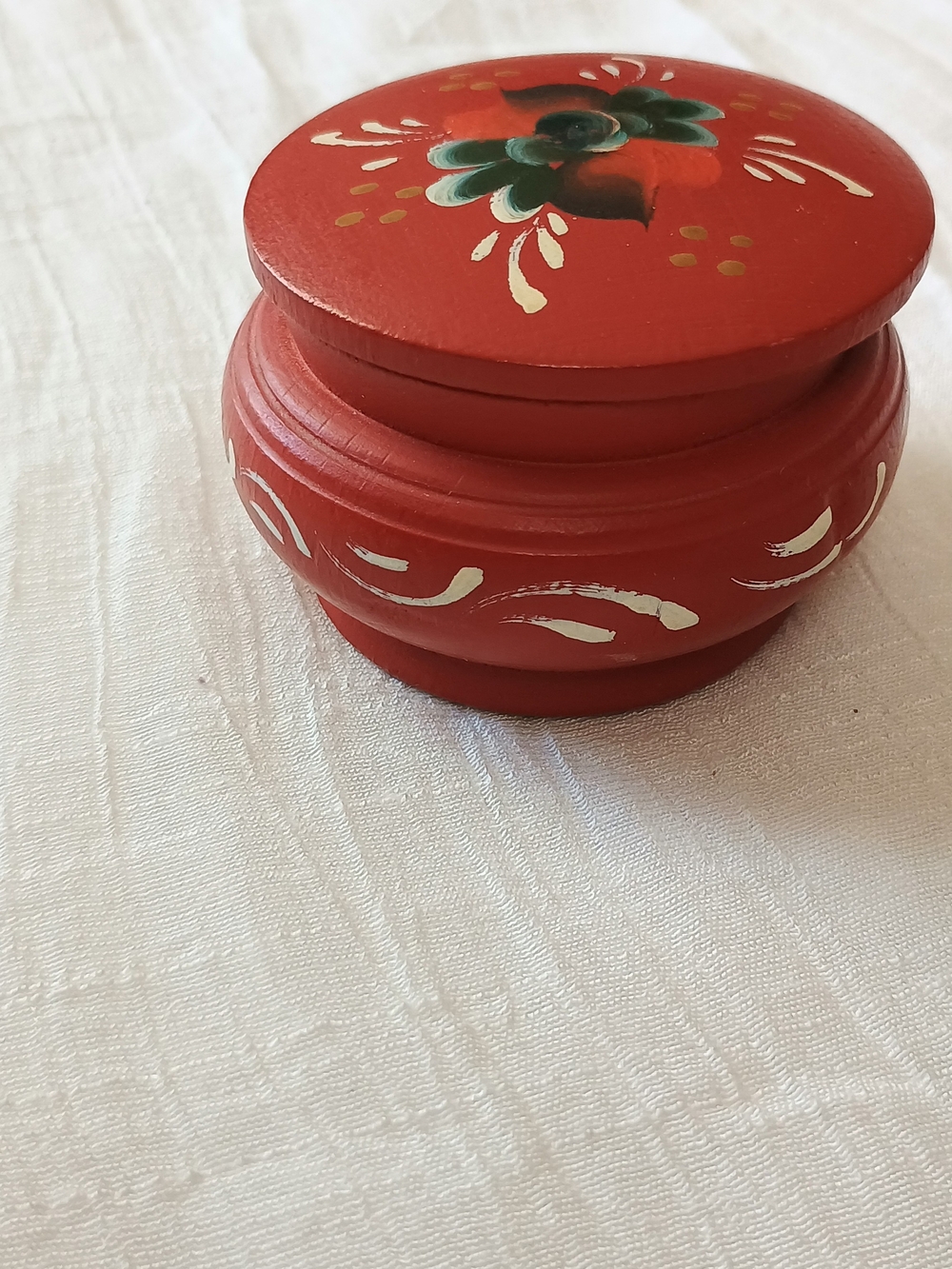 š COTTAGE CORE š VtG Handmade Scandinavian Rosemail Wood Trinket Box, Eclectic